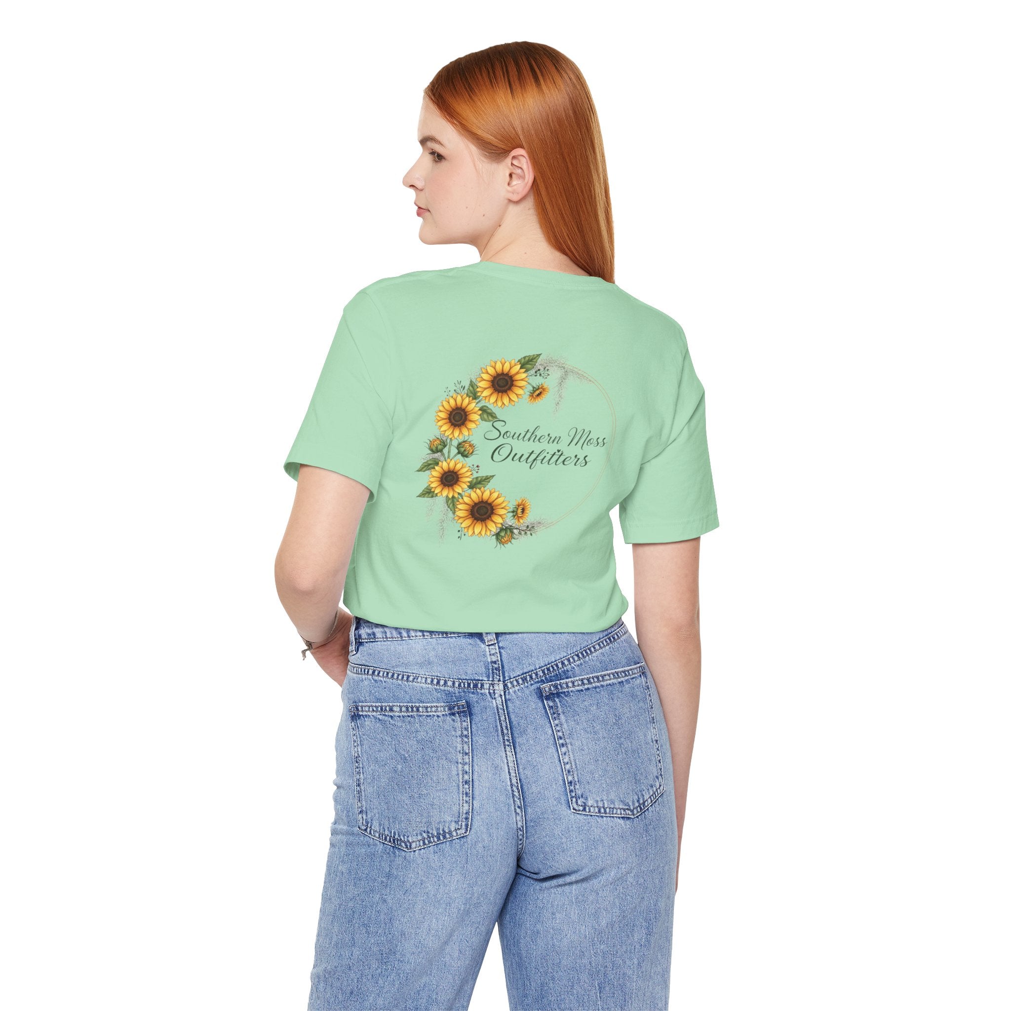 Southern Moss Outfitters Sunflower Graphic Tee Faith, Family & Outdoors Casual Everyday Wear, Gift Idea for Friends,Versatile Style